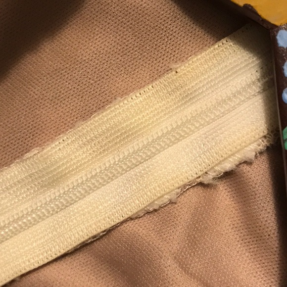 Hello Molly Nude and White Lace Dress - Picture 4 of 4